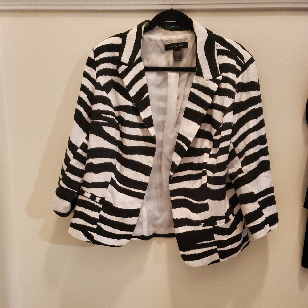 Jacket Zebra Print 3/4 Sleeve